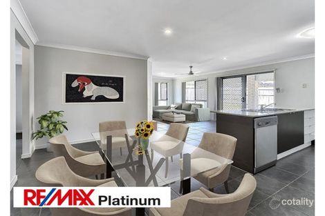 Property photo of 40 Peachfield Drive Morayfield QLD 4506
