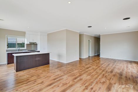 Property photo of 10 Dahlia Drive Caroline Springs VIC 3023