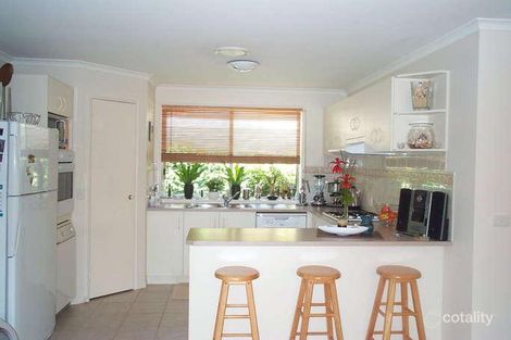 Property photo of 19 Bateman Grove Hampton Park VIC 3976