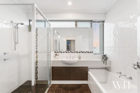 Property photo of 13 Roscommon Crescent Beaconsfield WA 6162