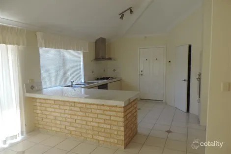 Property photo of 5 Bosworth Place Leeming WA 6149