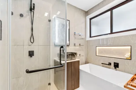 Property photo of 35 Snailham Crescent South Windsor NSW 2756