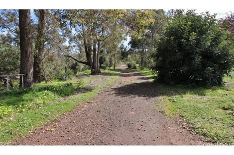 Property photo of 6 Simons Drive Roleystone WA 6111