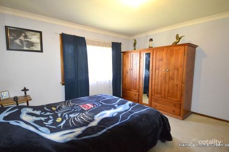 Property photo of 9 Permian Drive Cartwright NSW 2168