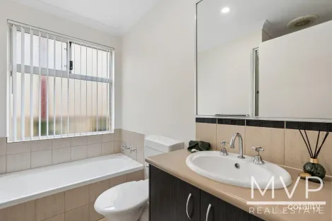Property photo of 3 Magnet Close Lake Coogee WA 6166