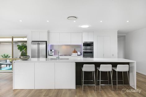 Property photo of 40 Gymea Drive Garden Suburb NSW 2289