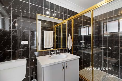 Property photo of 12 Japonica Close Lake Haven NSW 2263