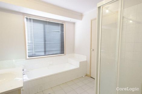 Property photo of 14 Midhurst Court Craigieburn VIC 3064
