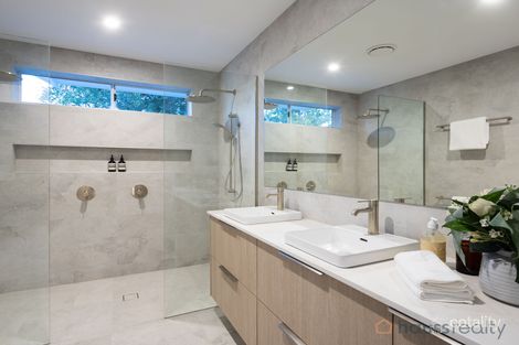 32 Balderstone St, Corinda, QLD 4075