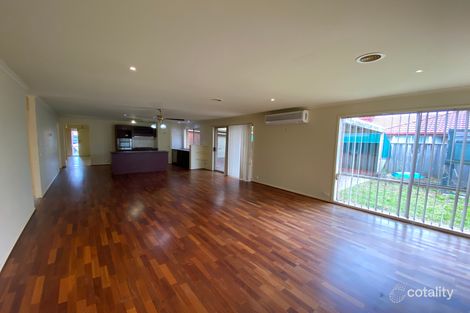 Property photo of 8 Exeter Place Narre Warren South VIC 3805