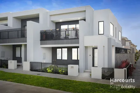 2 WILLIAMSBURG WALK, WOLLERT, VIC 3750