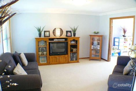 Property photo of 6 Alexandra Close Flinders View QLD 4305