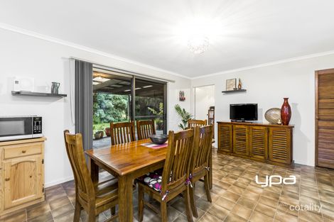 Property photo of 30 Holloway Close Sunbury VIC 3429