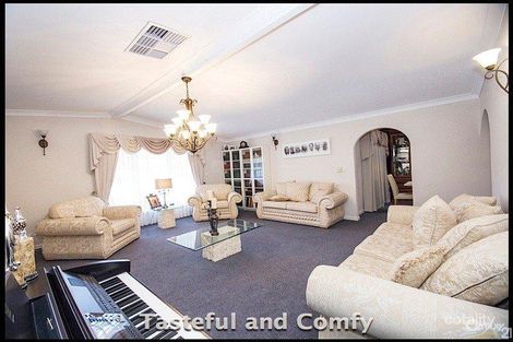 Property photo of 1 Hertford Close Bull Creek WA 6149