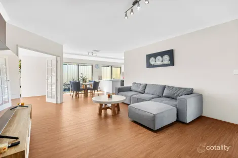 Property photo of 29 Tableland Way Carramar WA 6031