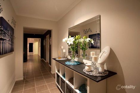 Property photo of 12 Oakham Glade Derrimut VIC 3026
