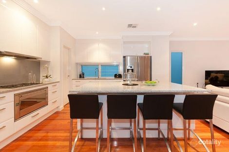 Property photo of 22A Eleventh Avenue St Lucia QLD 4067