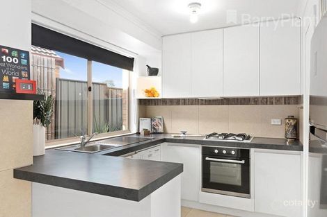 Property photo of 2 Donna Street Carrum Downs VIC 3201