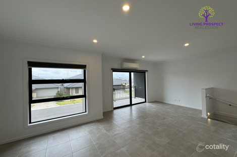 Property photo of 51B Orinoco Chase Werribee VIC 3030