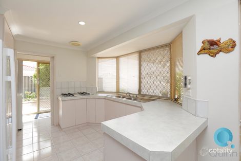 28 Towncentre Dr, Thornlie, WA 6108