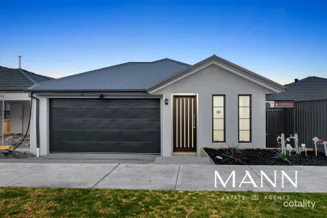 Property photo of 30 Aeolian Drive Wollert VIC 3750