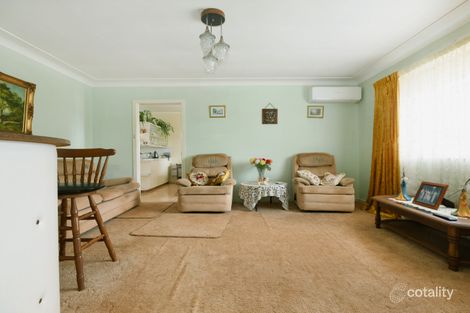 Property photo of 129 South Street Centenary Heights QLD 4350