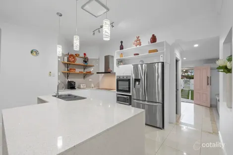 Property photo of 46 Dampier Crescent Drewvale QLD 4116