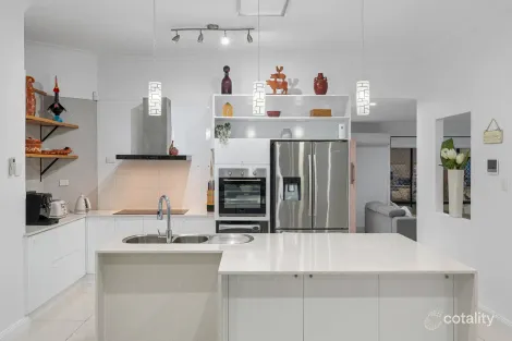 Property photo of 46 Dampier Crescent Drewvale QLD 4116