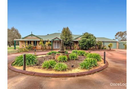 Property photo of 18 Meadows Way Oakford WA 6121