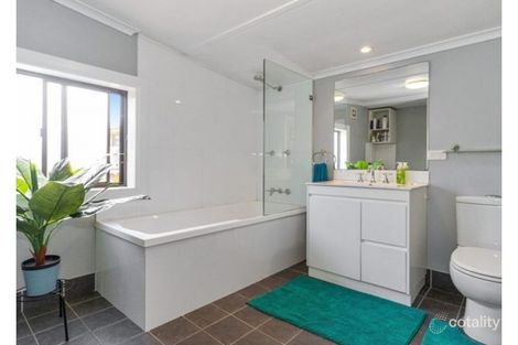 Property photo of 62 Marsh Street Armidale NSW 2350
