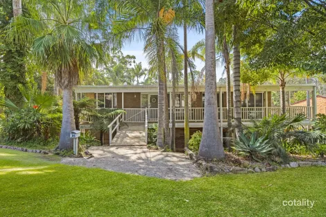 Property photo of 36 Karoola Crescent Surfside NSW 2536