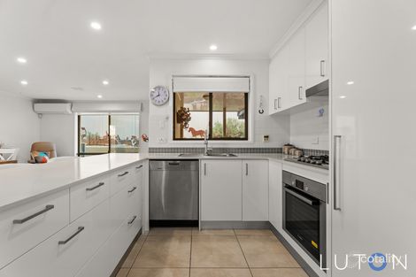 Property photo of 54 Hyndes Crescent Holder ACT 2611