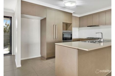 Property photo of 2/7 Cardamon Crescent Glenvale QLD 4350