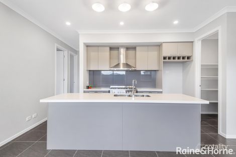 Property photo of 3 Bistre Road Tarneit VIC 3029