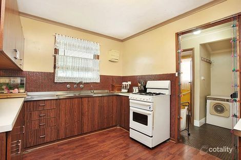 Property photo of 14 Callanna Court Craigmore SA 5114
