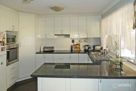 Property photo of 10 David Place Peakhurst NSW 2210