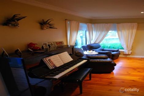 Property photo of 18 Currawong Crescent Mount Gambier SA 5290