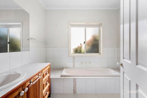 Property photo of 1/41 McClelland Avenue Lara VIC 3212