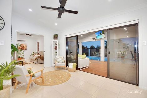Property photo of 3 Hillock Crescent Bushland Beach QLD 4818
