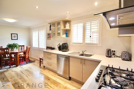 Property photo of 17 Kalkadoon Place Orange NSW 2800