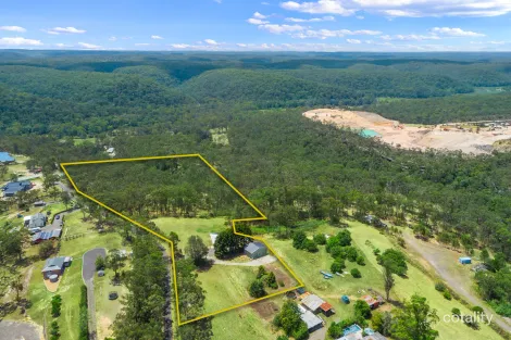 16 Carmichael Pl, East Kurrajong, NSW 2758