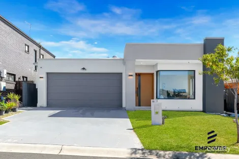 Property photo of 19 Hester Avenue Claymore NSW 2559