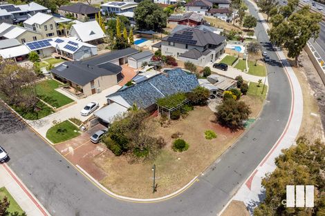 Property photo of 1 Roebuck Drive Salter Point WA 6152