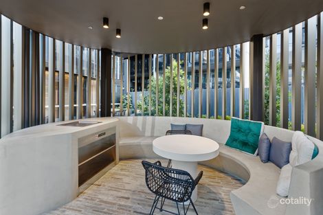 802/243 Toorak Rd, South Yarra, VIC 3141