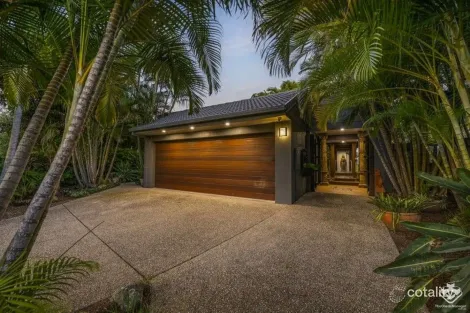 Property photo of 4 River Crescent Broadbeach Waters QLD 4218