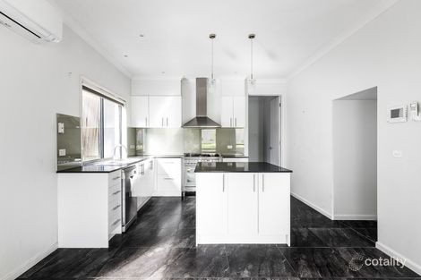Property photo of 16 Londres Way South Morang VIC 3752