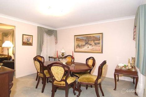 Property photo of 5 Woolner Place Mount Ommaney QLD 4074