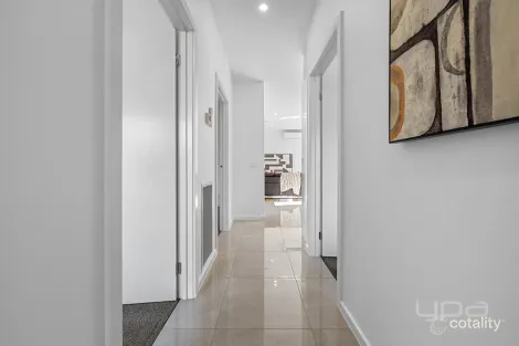 Property photo of 10 Shackell Street Weir Views VIC 3338