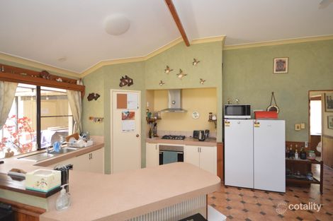 Property photo of 28 St Annes Terrace Meadow Springs WA 6210