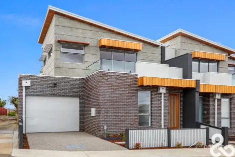 2b Cowper St, Preston, VIC 3072